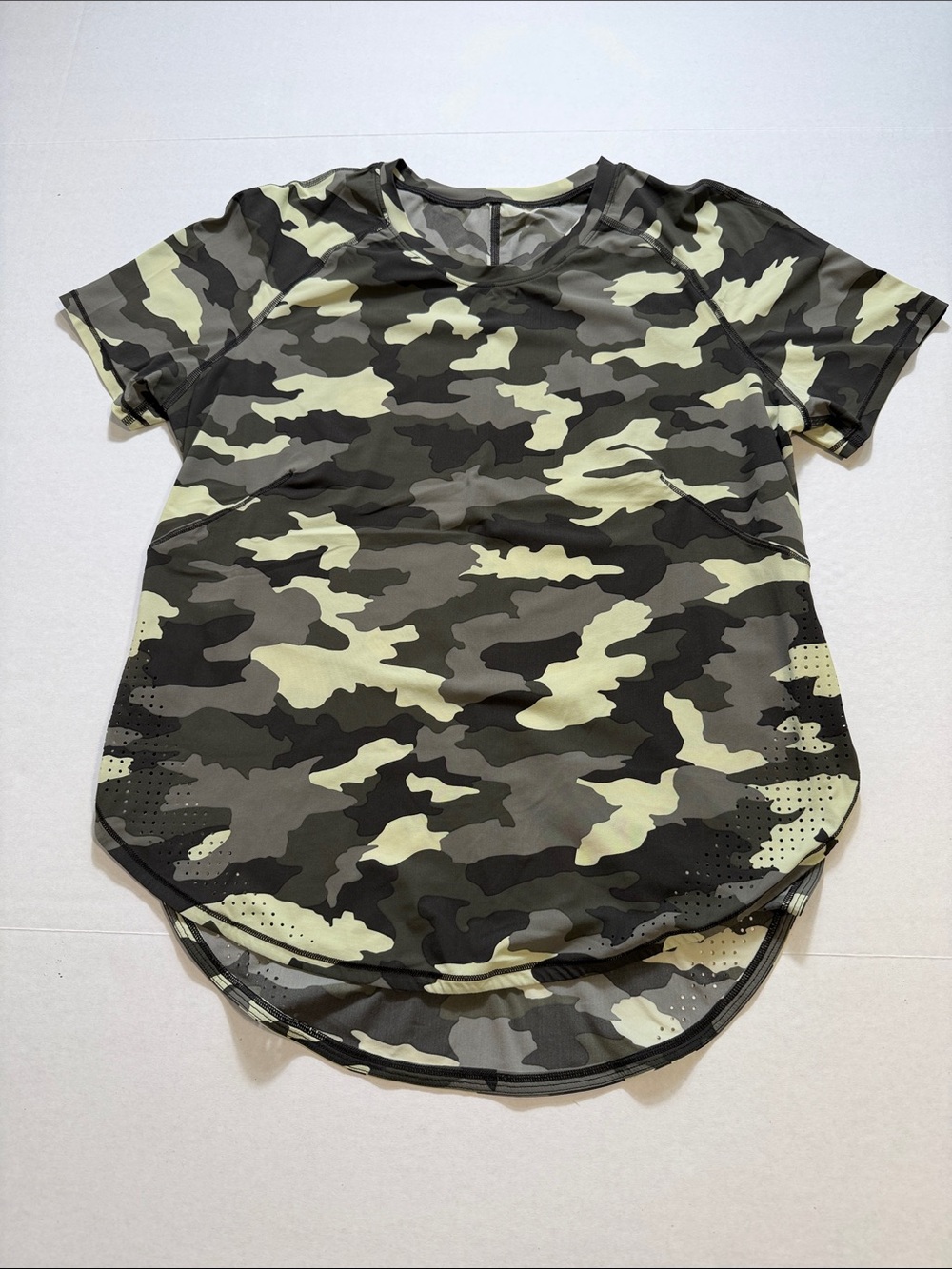 Lululemon UVP Run Short Sleeve Top
Style Number: LW3FB6S